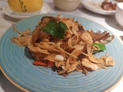 -鹿港小镇(霄云店)