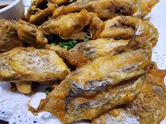 -谊荣海鲜大牌档(石湖店)