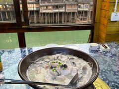 -临江餐馆二楼美食部落
