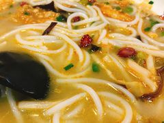 -螺小胖柳州螺蛳粉(钟楼总店)