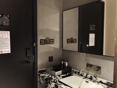 -万泊酒店(长沙五一广场国金中心店)