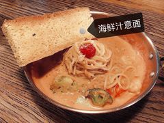 -I HOLIC艾豪丽披萨(KKone店)