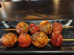 炸墨鱼丸子丸子两串-The Cheebat 锌吧·Bistro(体育西店)