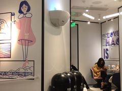 -喜茶(迪士尼小镇DP店)