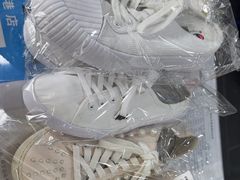 -翰皇直营洗衣洗鞋(望京鹿港店)