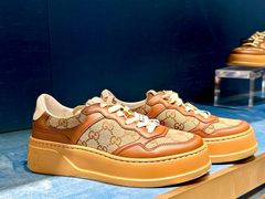 -百年港湾奥特莱斯(香炉礁店)