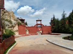 -彩色沙林风景区