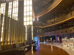 -上海滴水湖皇冠假日酒店