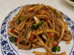-红色根据地文化主题酒店(太湖街店)