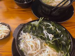 -丽虹云南过桥米线(兴工街店)