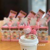 好家伙！拉布布草莓脆皮蛋糕！