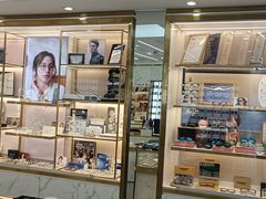 -世纪大明眼镜·林德伯格·蔡司官方授权店(武昌旗舰店)