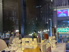 -斯普汇生蚝牛排馆(中骏世界城店)