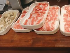 -天成·潮州牛肉脆肉鱼生蚝自助火锅