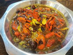 麻辣小龙虾-董一米线(汉峪金谷店)