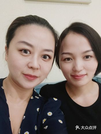 昨天去江湾体育场的汉艺研护肤打卡，是可爱的瑶瑶来做的
