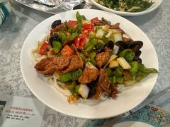 -汗腾格里·风味餐厅(新疆驻京办店)