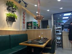 -臻牛烤肉