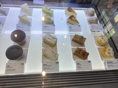 -Fridi Patisserie Cafe