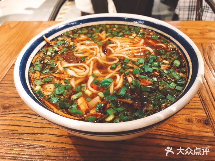 袁家村关中印象体验店臊子面图片