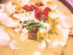 -周鱼小馆石锅酸菜鱼(活力汇店)