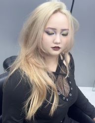 -丝语萱形象
