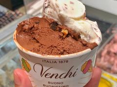 -VENCHI 闻绮(上海佛罗伦萨小镇店)