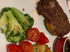 -必胜客(东大桥店)