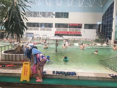 -龙脉温泉室内游泳馆