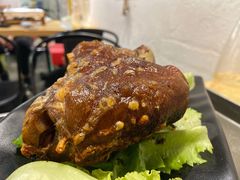 焖烤大肘子整-一罐焖烧(泰宏路店)