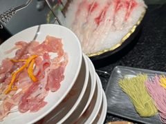 -得意咚瓜·顺德鱼生·冬瓜火锅(深圳首店)