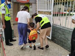 -上海青草地幼儿园