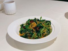 香麻凉拌银丝菠菜-衡山汇·高级粤菜(霄云路店)