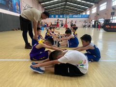 -呈康体育青少年篮球培训班(虹口店)