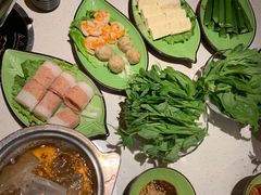 -一叶一世界·素食餐厅(锦华万达店)