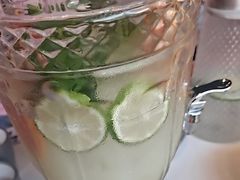 -鸣记脆皮烤鱼·海鲜烤鱼(三八广场店)