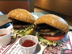 -The Habit Burger Grill 哈比特汉堡(爱琴海店)