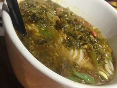 酸辣小锅米线-茶花妹子云南餐厅(传媒大学店)
