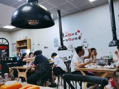 大堂-在巷子里的烤肉店·螺蛳粉烤鱼·牛蛙(和美城店)