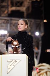 -变画·发型STUDIO