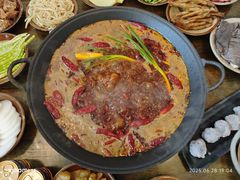 -黄潇洒老火锅(九眼桥宏济巷店)