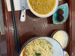 -百年老字号·观振兴蟹黄面·三虾面·苏式面(观前街富仁坊巷店)