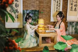 -支流映画摄影·汉服妆造跟拍(本宫来了银泰店)