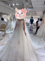 -艾米丽婚纱礼服