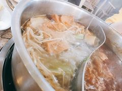 -台北吴记老锅底麻辣火锅(蓝村路店)