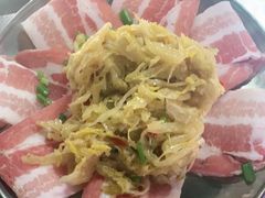 酸菜-马路牙子烧烤音乐酒馆(望京店)