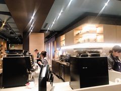 -瑞幸咖啡(外滩SOHO店)
