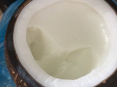 -志龙皇冠吃货椰子铺