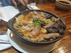 酸辣肥牛砂锅-万和春排骨砂锅米饭(湖北路店)