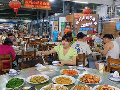 -四川小胡子海鲜(丁村万人海鲜广场店)